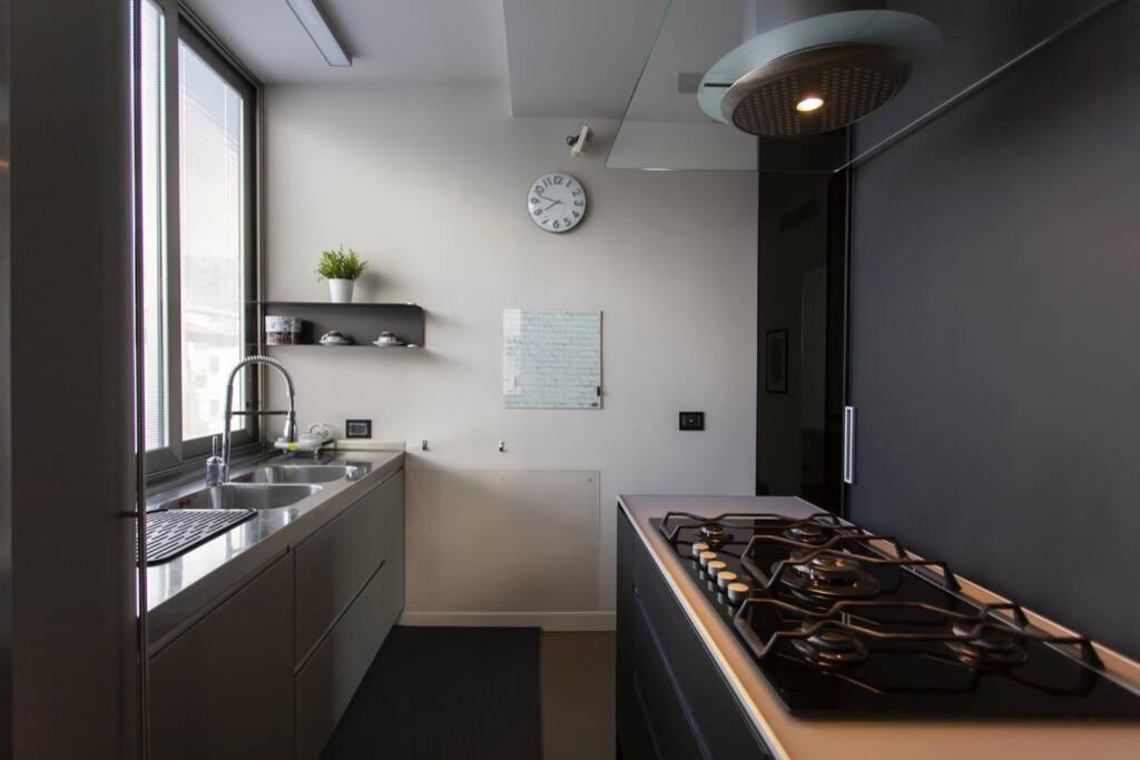 Luxury Sciuti Apartment Palermo Eksteriør billede