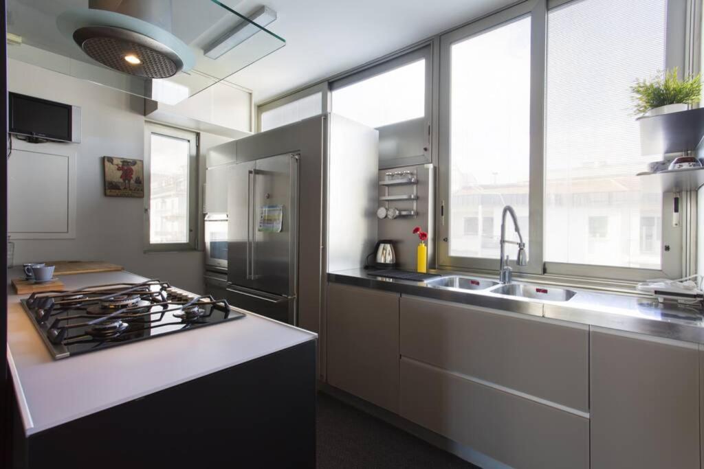 Luxury Sciuti Apartment Palermo Eksteriør billede